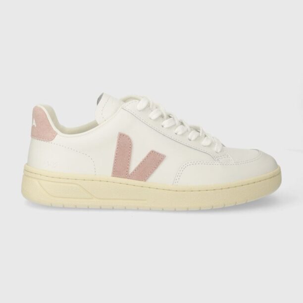 Veja sneakers din piele V-12 culoarea alb