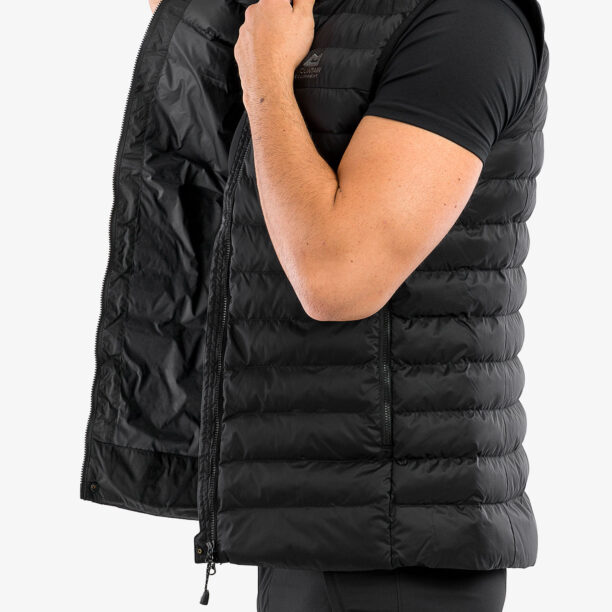 Preţ Vesta încălzită Mountain Equipment Superflux Vest - black