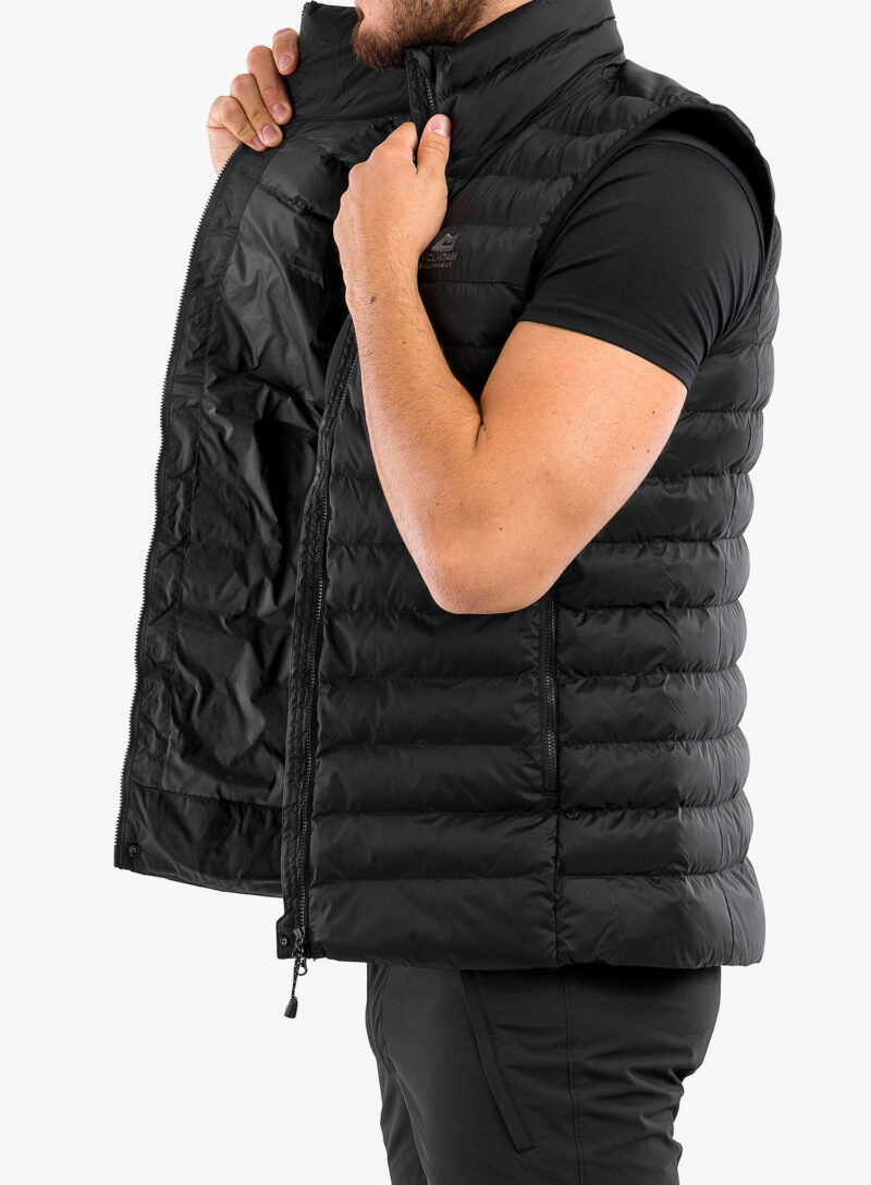 Preţ Vesta încălzită Mountain Equipment Superflux Vest - black