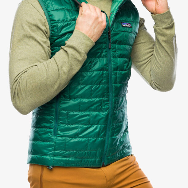 Cumpăra Vesta încălzită Patagonia Nano Puff Vest - conifer green