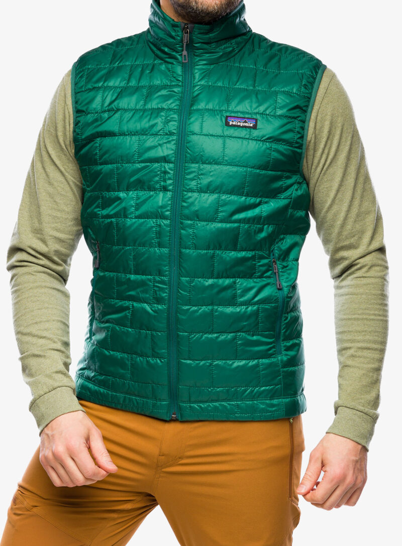 Vesta încălzită Patagonia Nano Puff Vest - conifer green