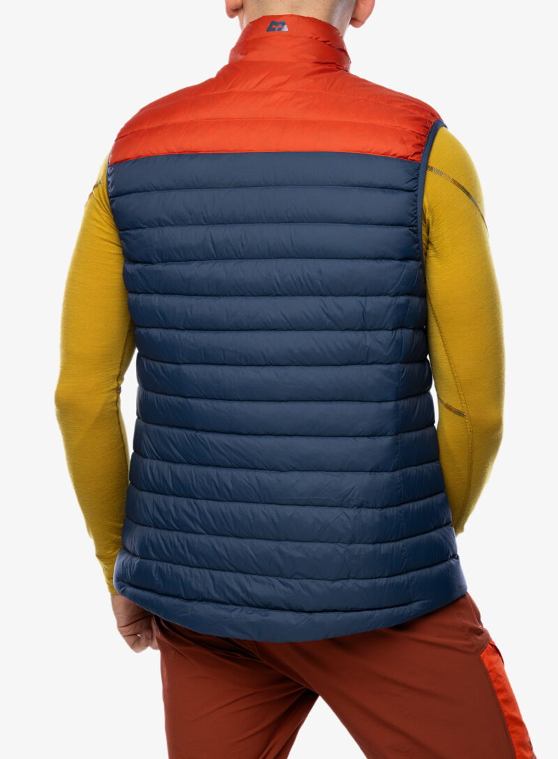 Vesta matlasata barbati Mountain Equipment Earthrise Vest - dusk/red rock preţ