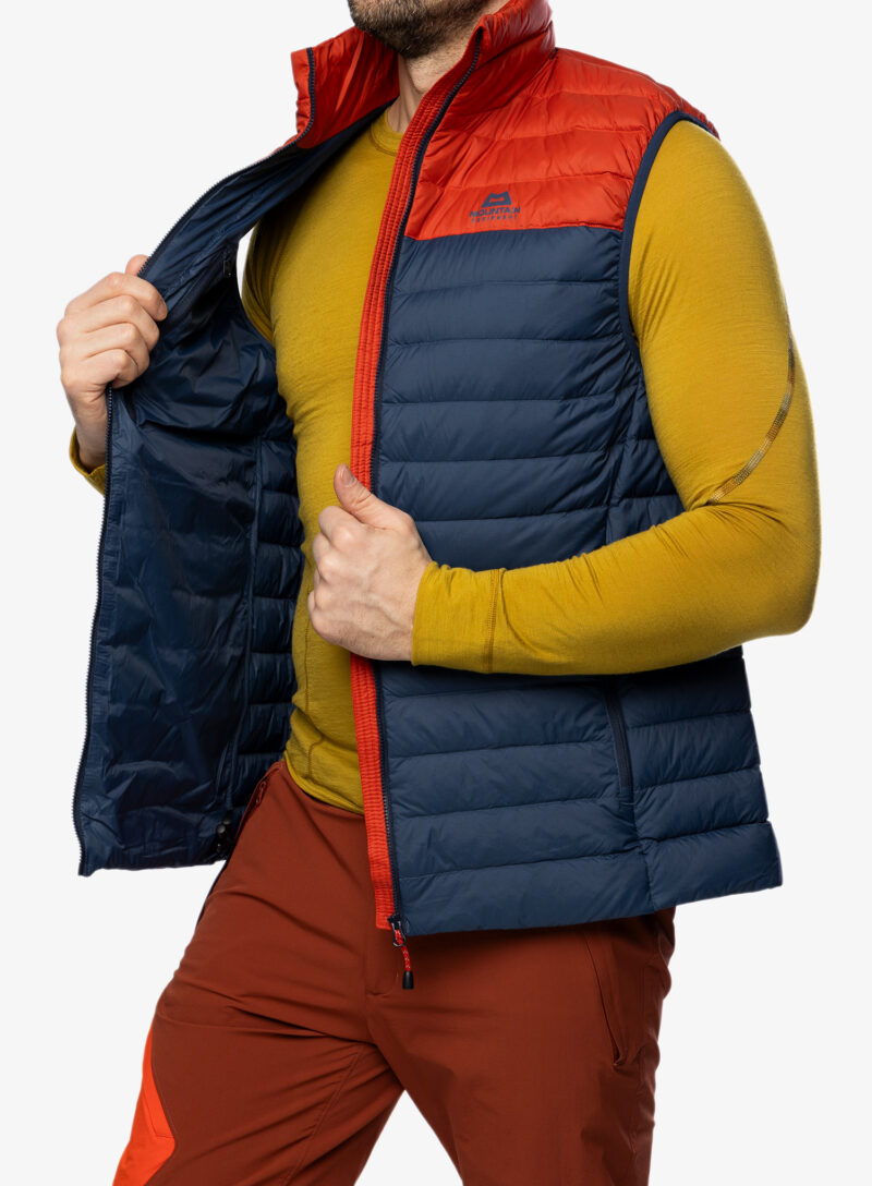 Preţ Vesta matlasata barbati Mountain Equipment Earthrise Vest - dusk/red rock