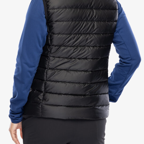 Vesta matlasata femei Marmot Highlander Vest - black/black preţ