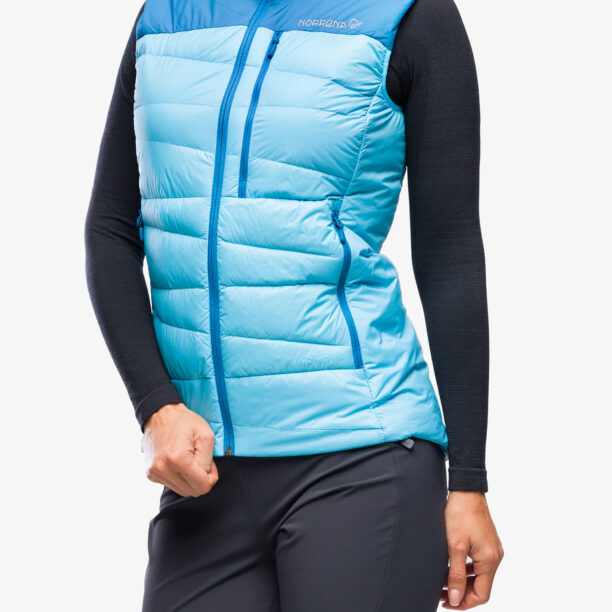 Vesta matlasata femei Norrona Falketind Down750 Vest - aquarius/mykonos blue