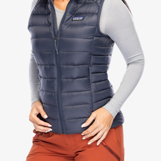 Cumpăra Vesta matlasata femei Patagonia Down Sweater Vest - smolder blue