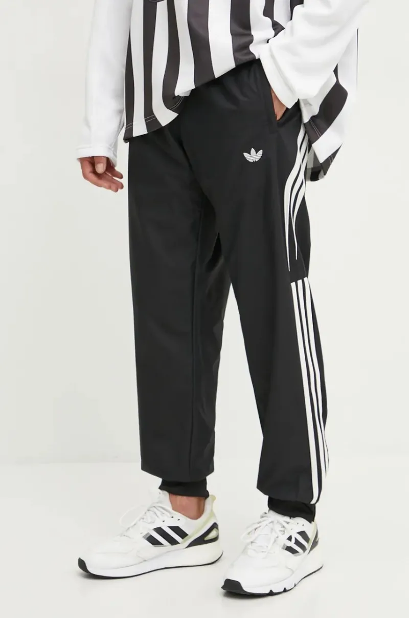 adidas Originals pantaloni barbati