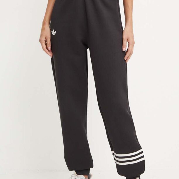 adidas Originals pantaloni de trening Neuclassics culoarea negru