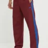 adidas Originals pantaloni de trening Trackpant culoarea bordo