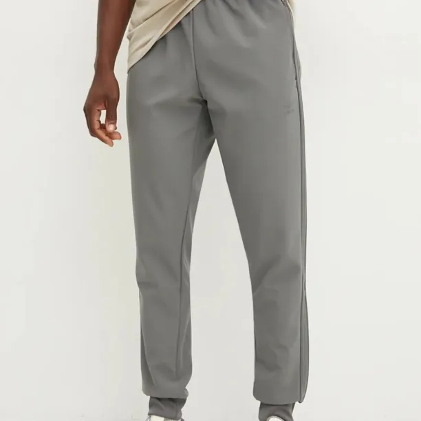 adidas Originals pantaloni de trening culoarea gri