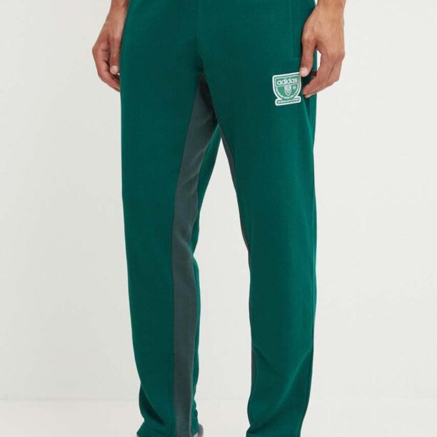 adidas Originals pantaloni de trening culoarea verde