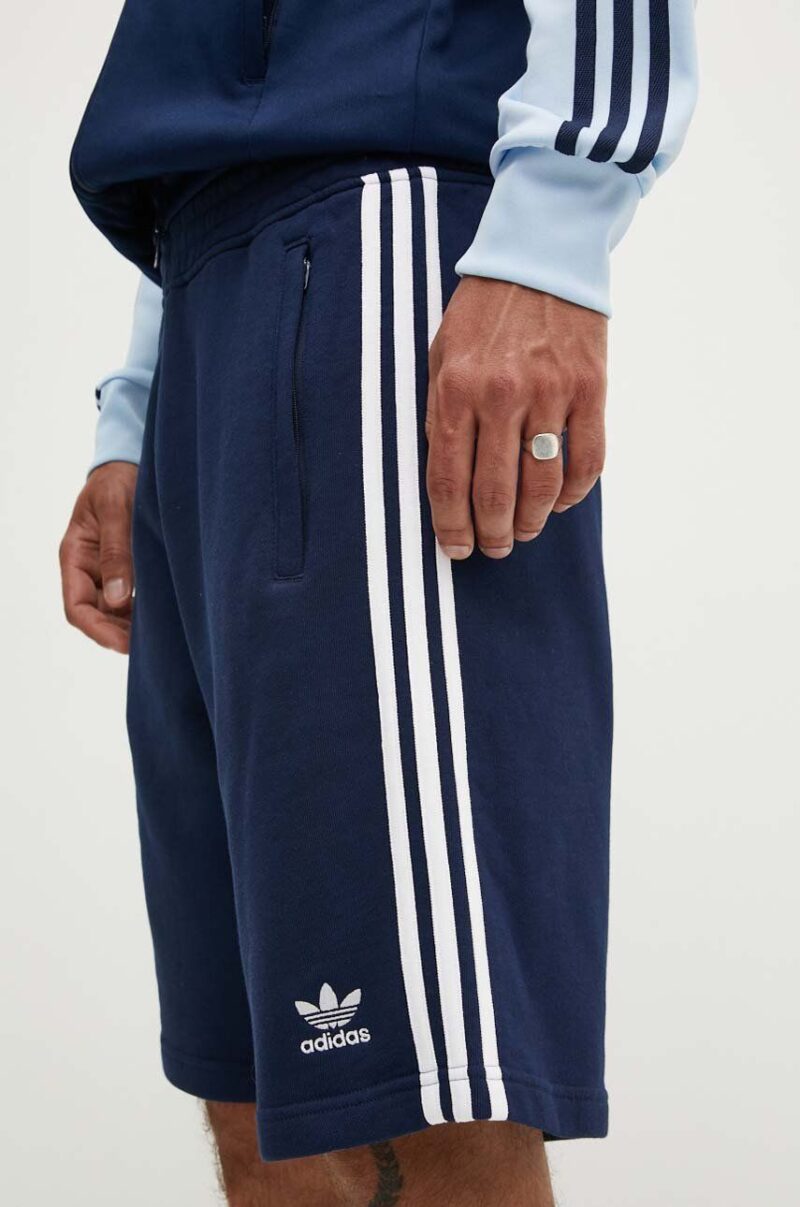 adidas Originals pantaloni scurti din bumbac 3-Stripes culoarea albastru marin