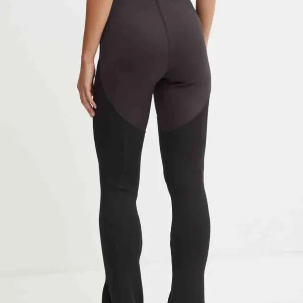 culoarea negru