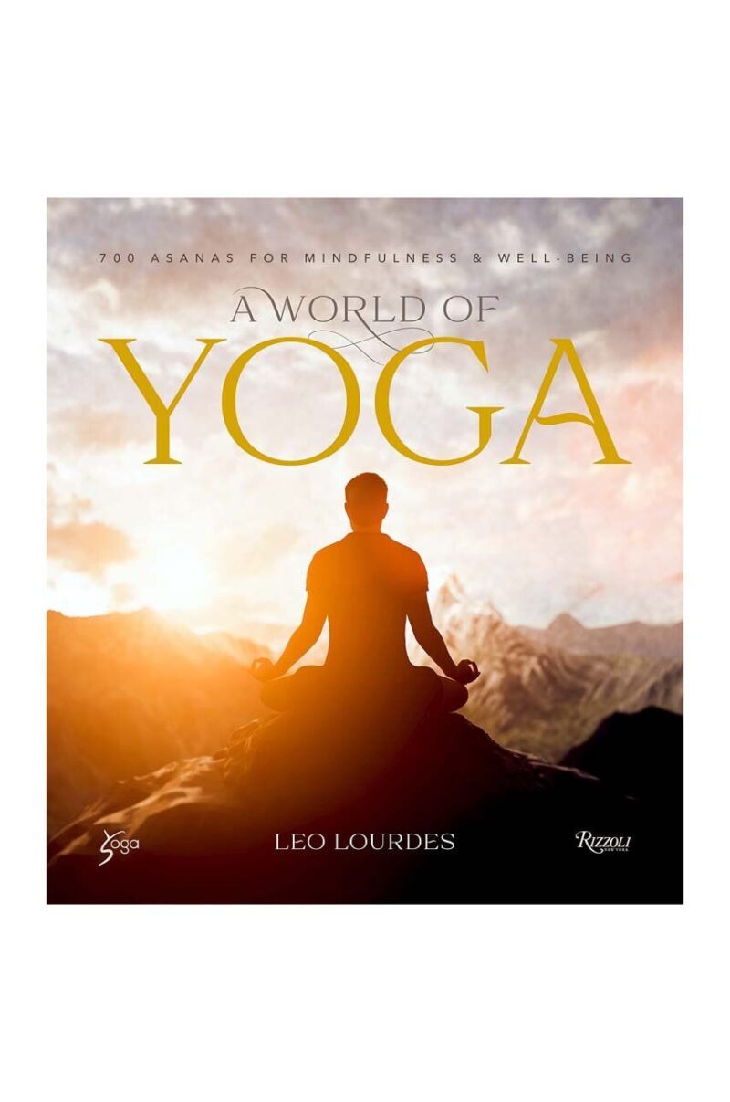 home & lifestyle carte A World of Yoga by Leo Lourdes