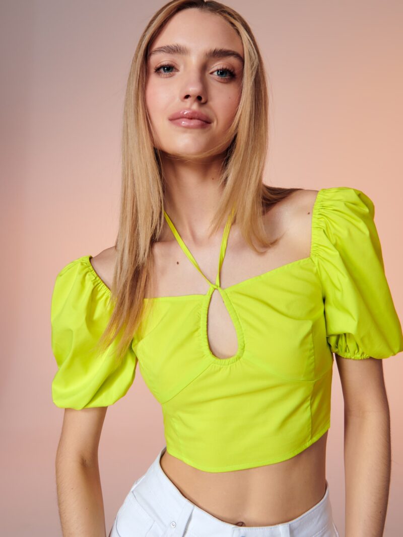 Crop top cu șnur decorativ - verde-gălbui preţ