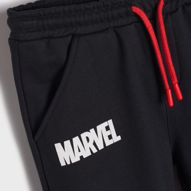 Cumpăra Pantaloni de trening Marvel - negru