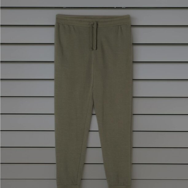 Pantaloni jogger - kaki preţ