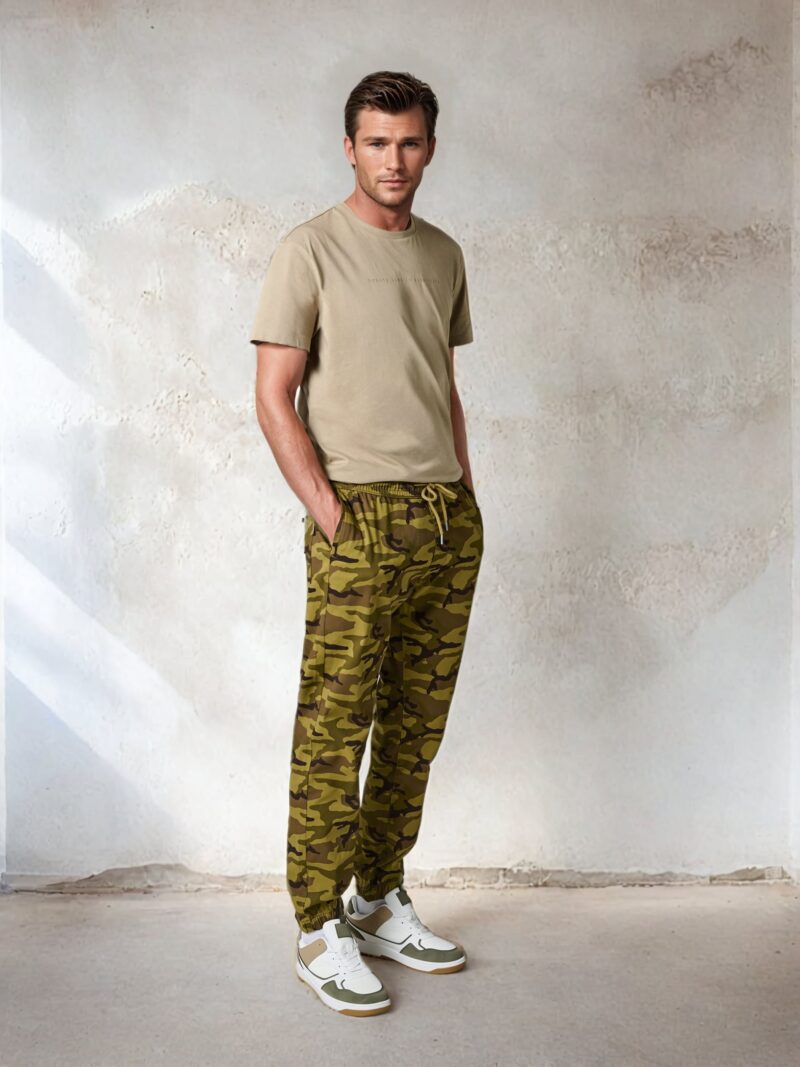 Pantaloni jogger - multicolor preţ