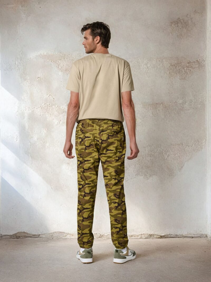 Cumpăra Pantaloni jogger - multicolor