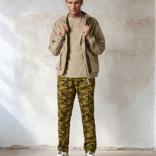 Preţ Pantaloni jogger - multicolor