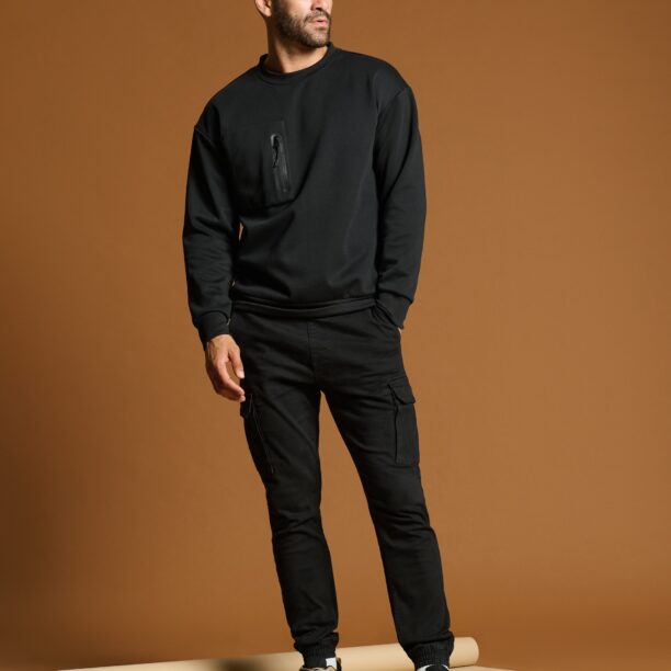 Pantaloni jogger - negru preţ