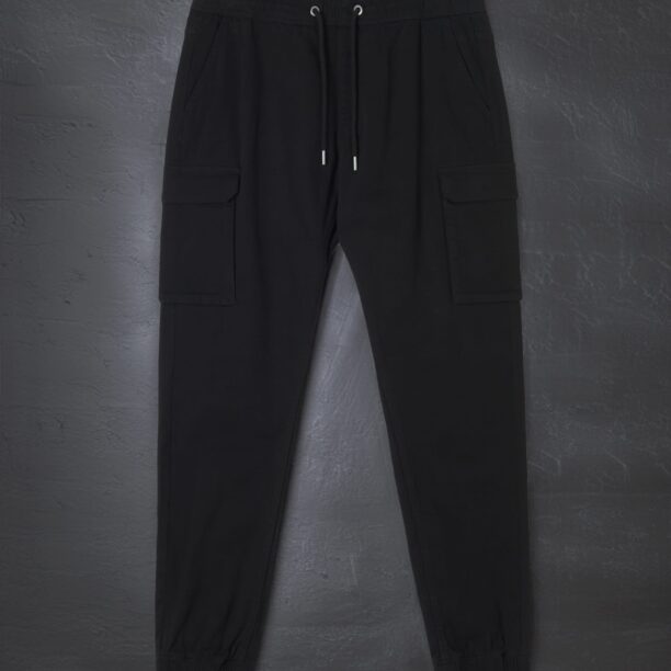 Preţ Pantaloni jogger - negru