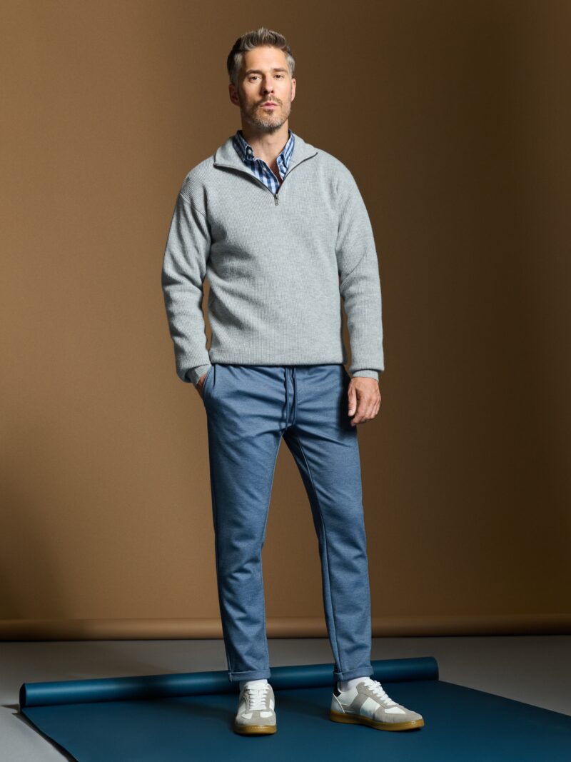 Preţ Pantaloni jogger slim fit - bleumarin