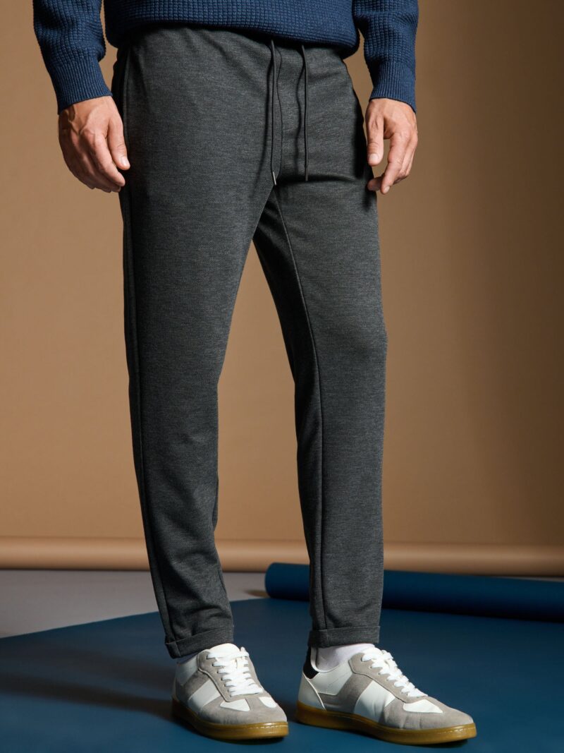 Pantaloni jogger slim fit - gri-închis preţ