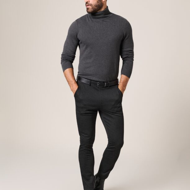 Pantaloni slim fit - negru preţ