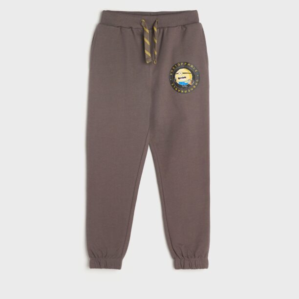 Pantaloni sport Minions - gri-închis preţ