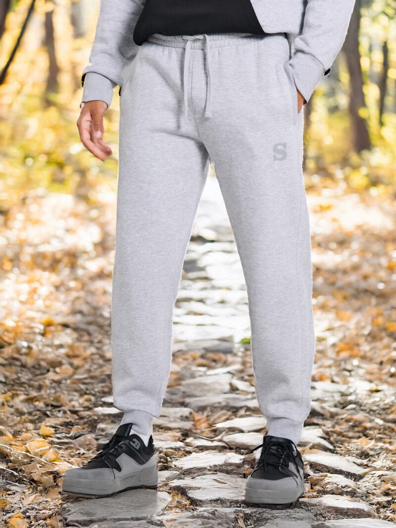 Pantaloni sport - gri deschis preţ