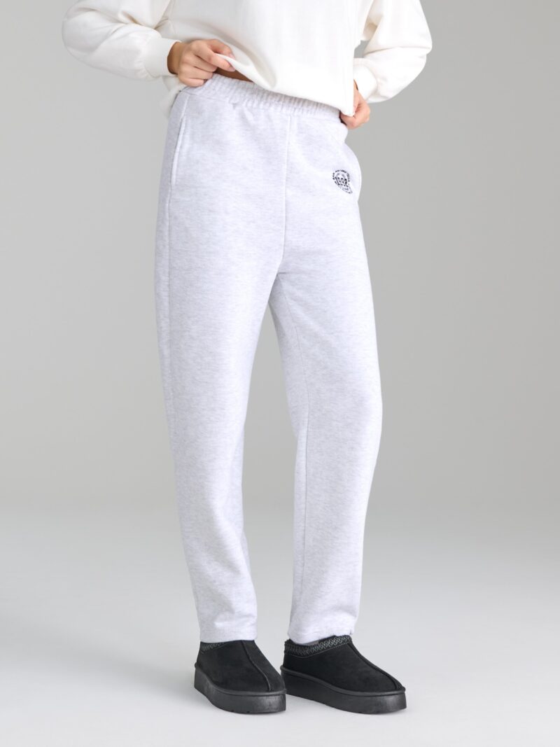 Pantaloni sport - gri deschis preţ