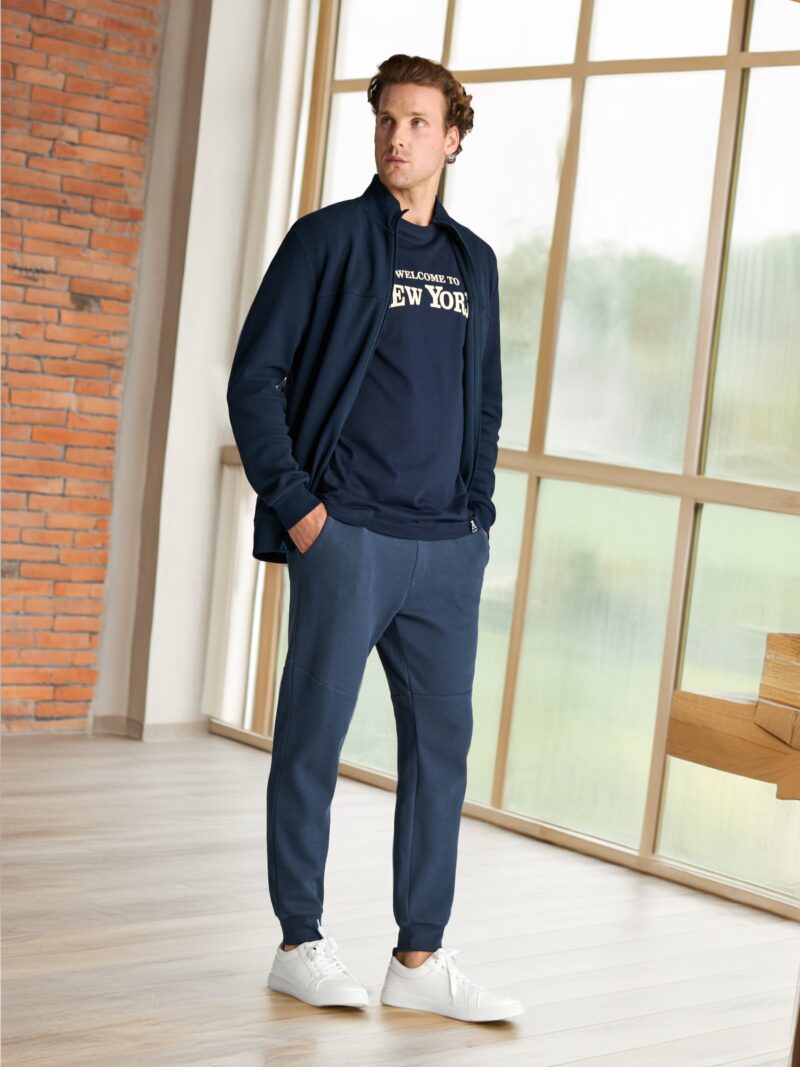 Pantaloni sport - indigo preţ