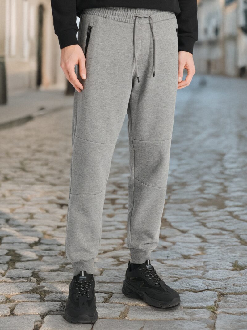 Pantaloni sport jogger - gri deschis preţ