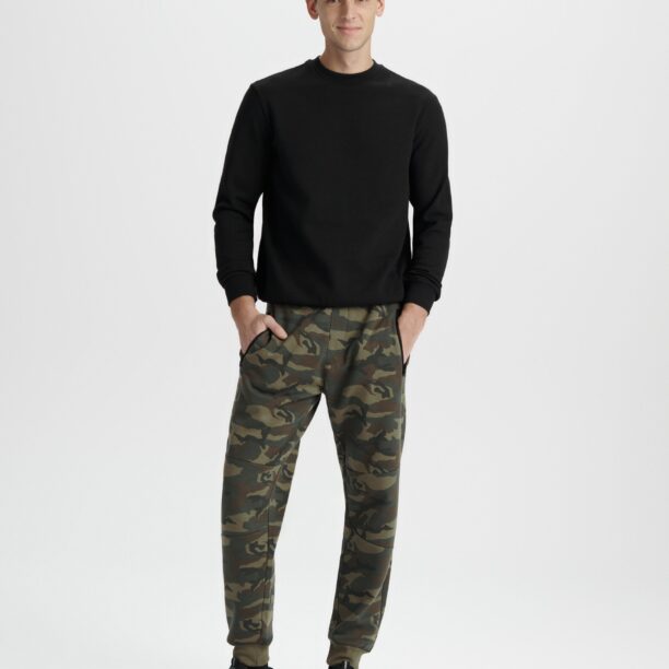 Pantaloni sport jogger - multicolor preţ