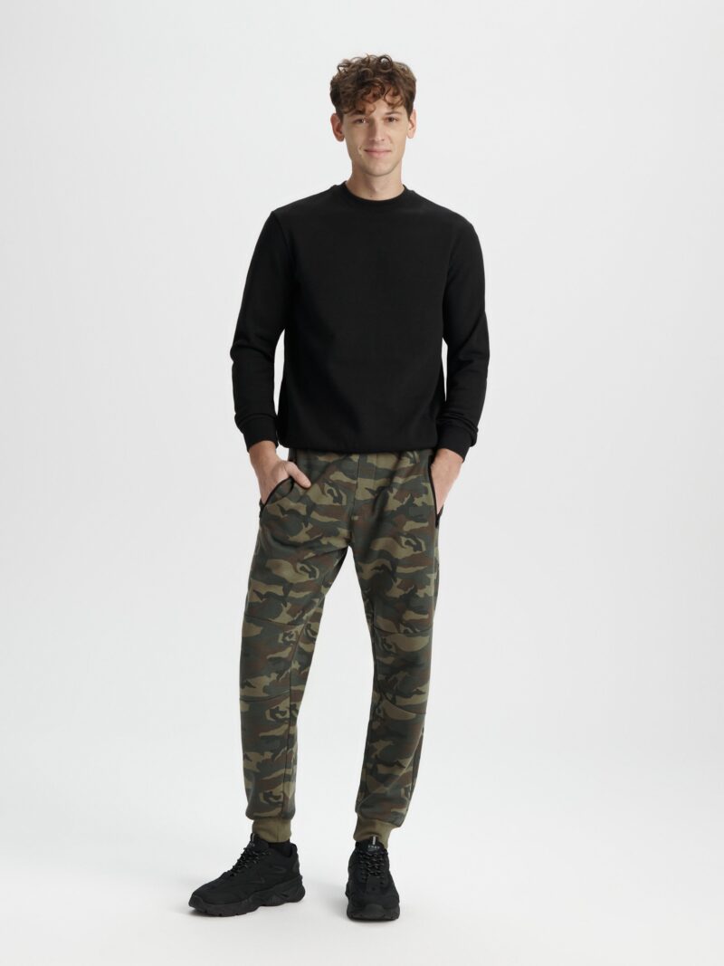 Pantaloni sport jogger - multicolor preţ