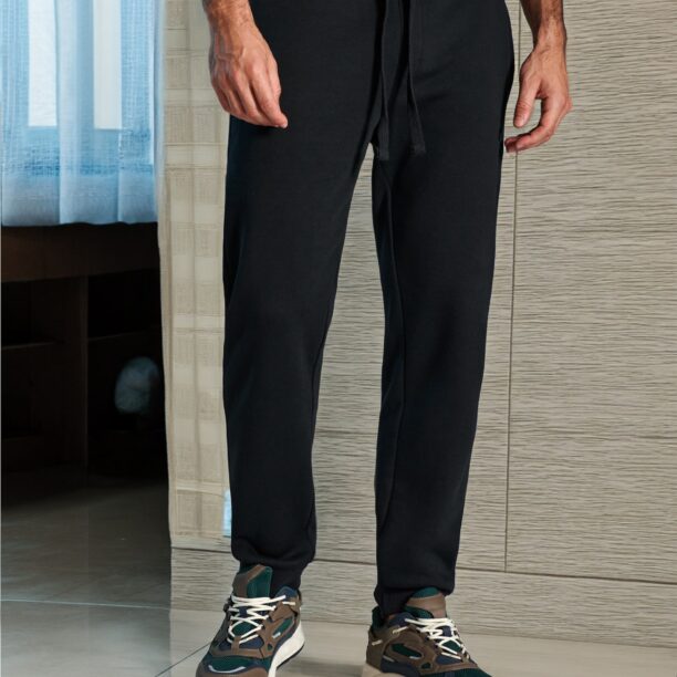 Pantaloni sport - negru preţ