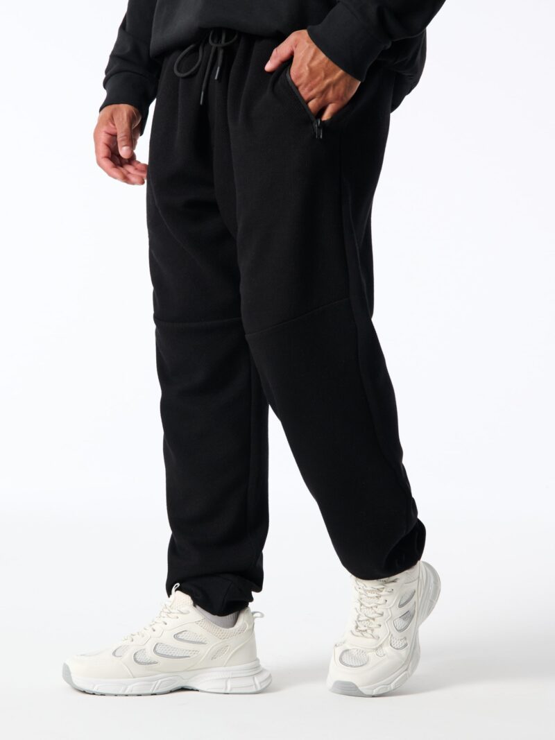 Pantaloni sport - negru preţ