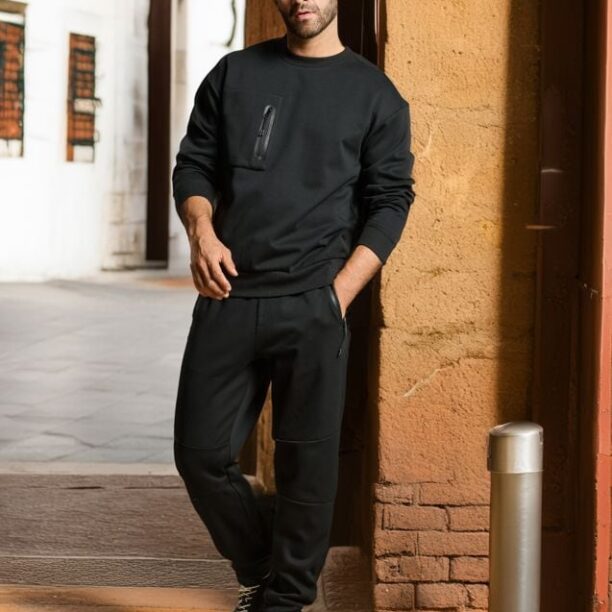 Pantaloni sport - negru