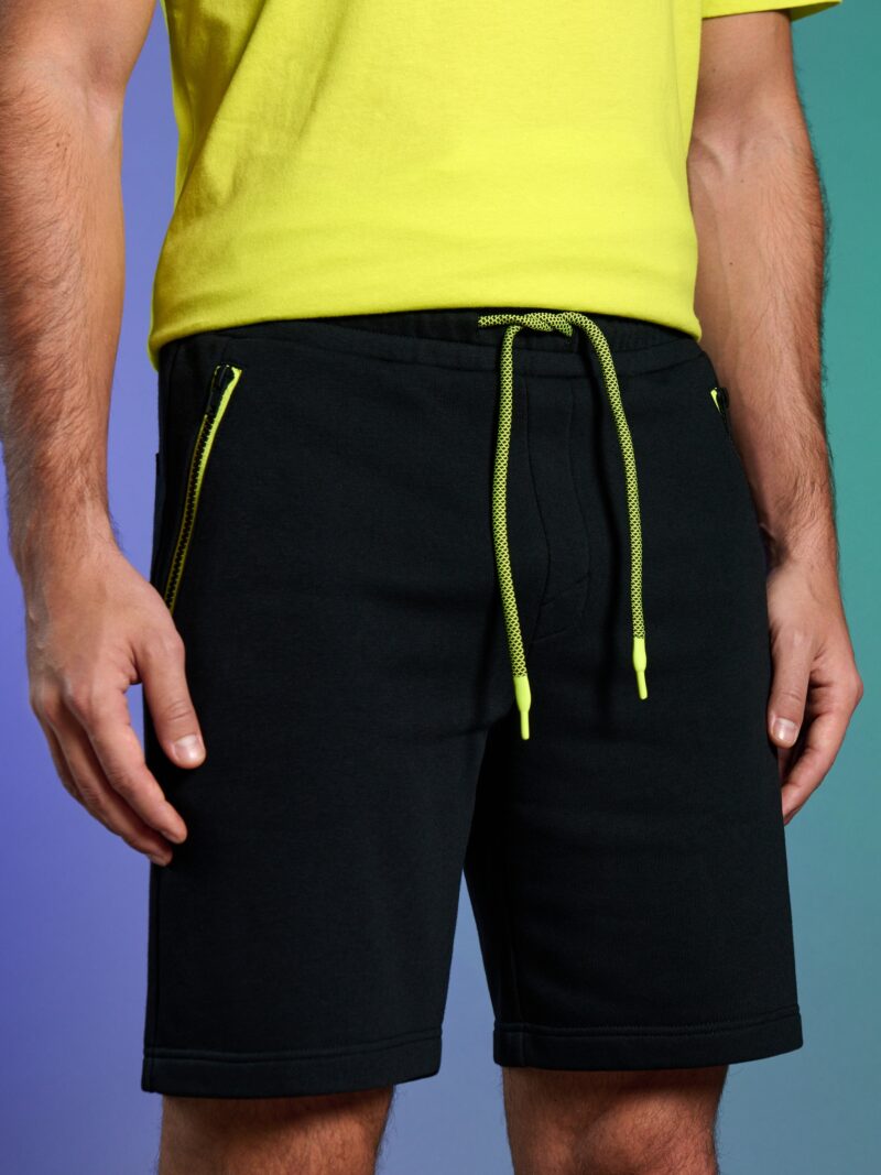 Cumpăra Pantaloni sport scurți - negru