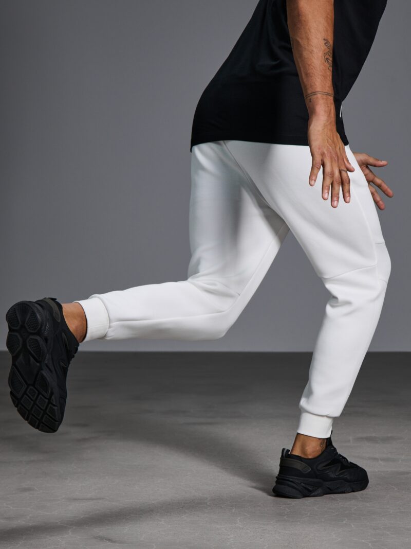 Cumpăra Pantaloni tapered fit - alb