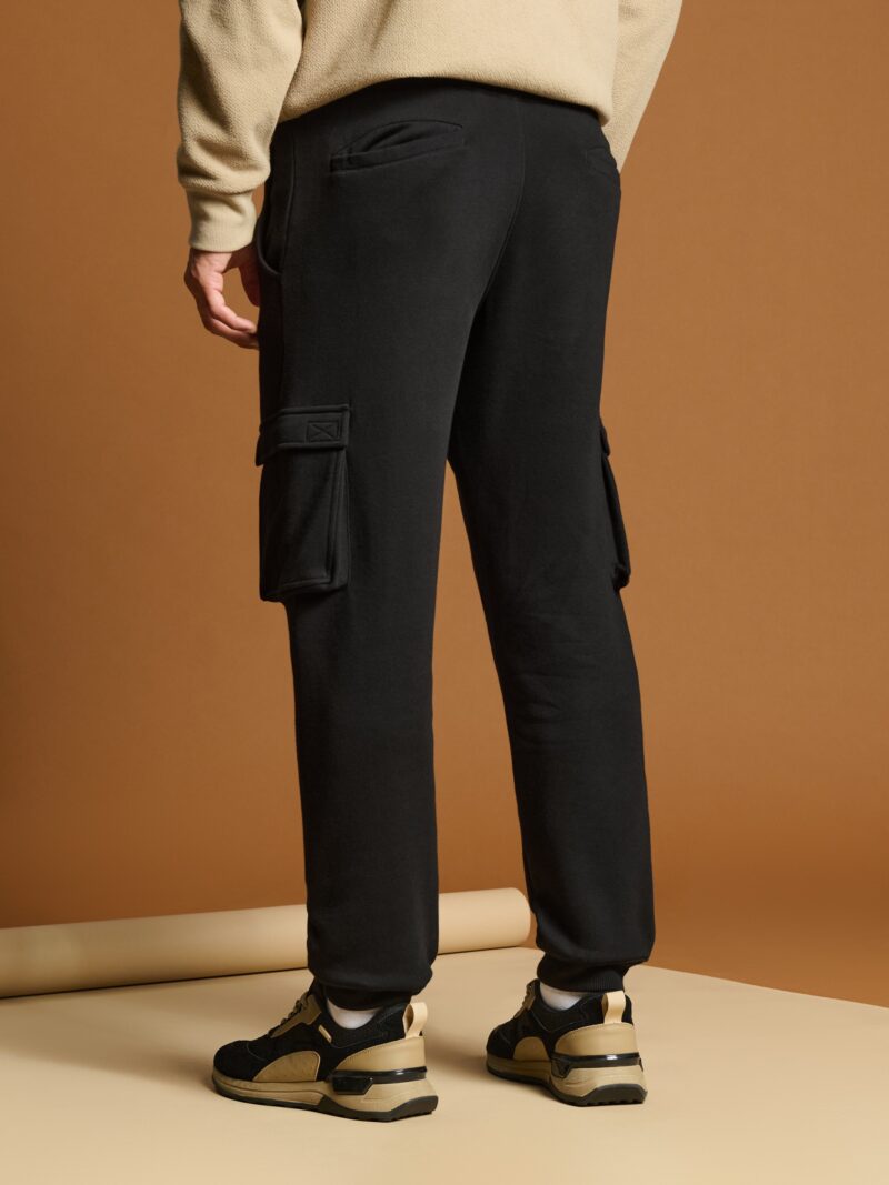 Cumpăra Pantaloni tapered fit - negru