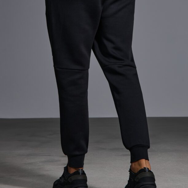 Cumpăra Pantaloni tapered fit - negru