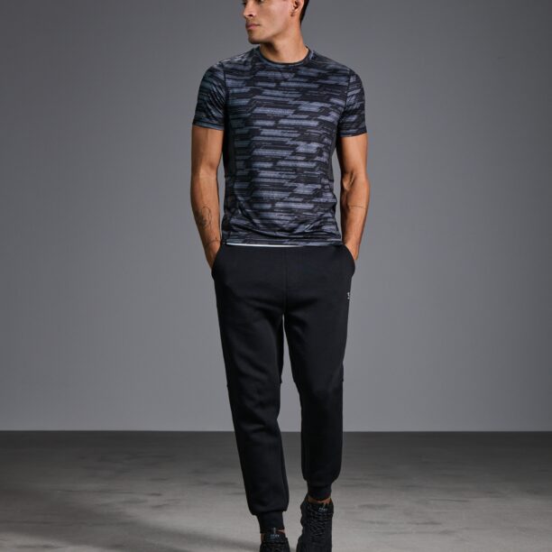 Preţ Pantaloni tapered fit - negru