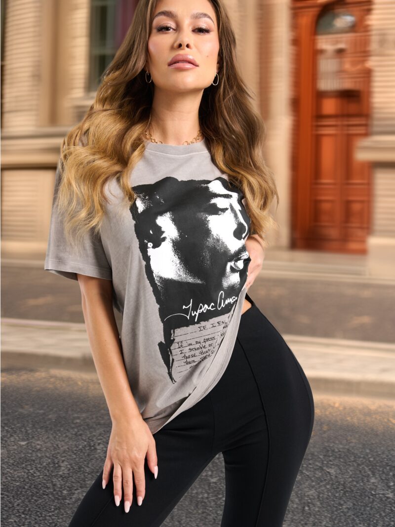 Tricou 2Pac - gri deschis preţ