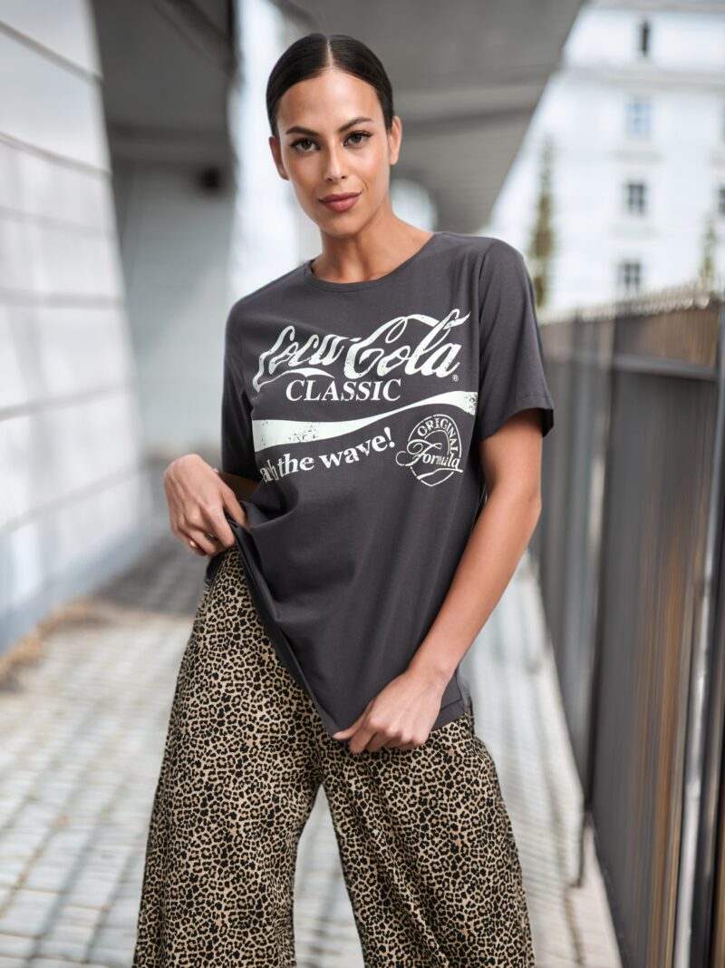 Tricou Coca Cola - gri-închis preţ