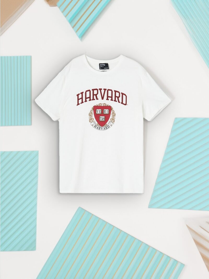 Tricou Harvard - crem preţ