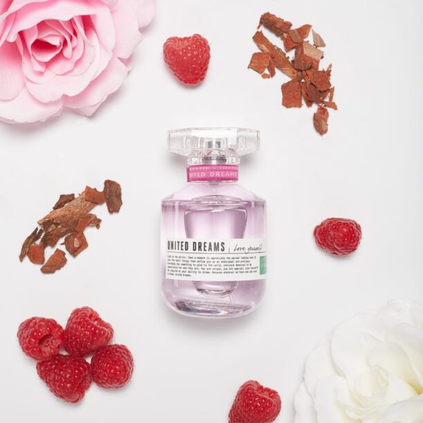 Preţ Benetton United Dreams for her Love Yourself Eau de Toilette pentru femei 50 ml