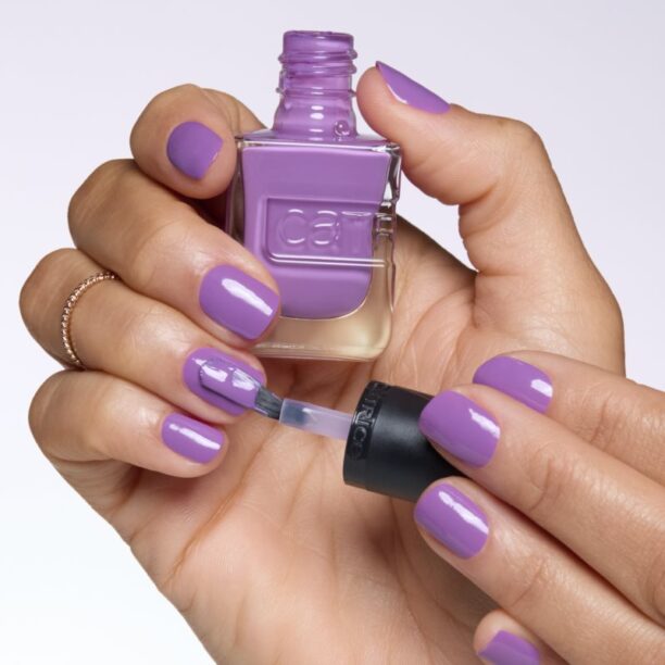 Preţ Catrice GEL AFFAIR lac de unghii culoare 024 Grape Minds Think Alike 10.5 ml