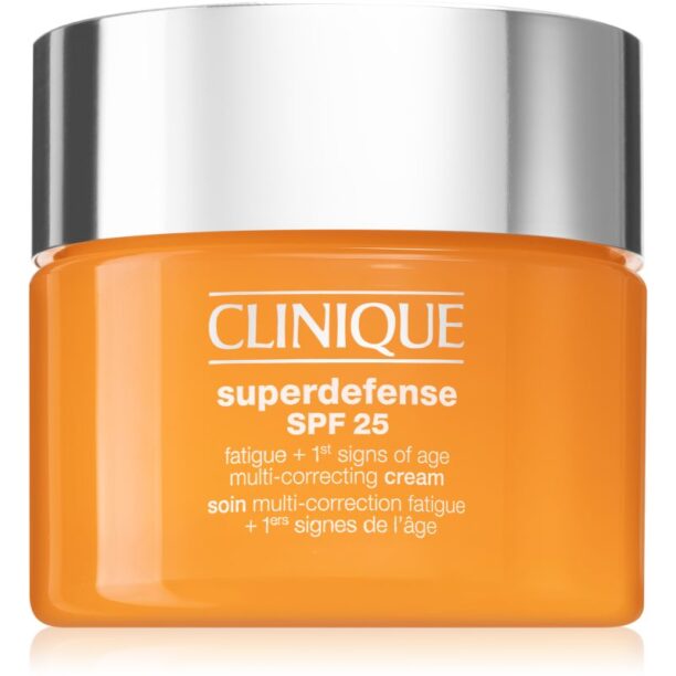 Clinique Superdefense™ SPF 25 Fatigue + 1st Signs Of Age Multi-Correcting Cream Crema impotriva primelor semne de imbatranire ten uscat si mixt SPF 25 preţ